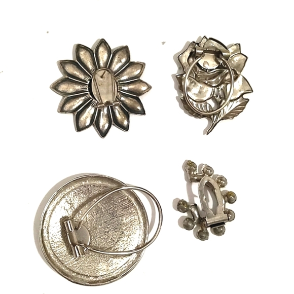 VINTAGE LOT OF FOUR SILVER-TONE 1 - 2" SCARF CLIPS - Picture 7 of 12